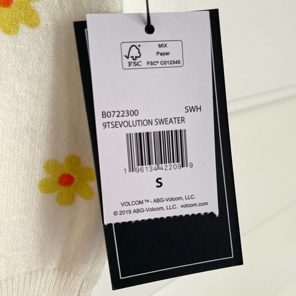 NEW Volcom Strawberry Daisy Short Sleeve Cardigan Size Small - Picture 11 of 14